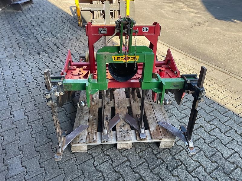 Sonstige Obsttechnik & Weinbautechnik van het type Sauerburger SKE / ELAN 1300 Kreiselegge 130cm Arbeitsbreite mit Vorgrubber Leckron und Walze, Gebrauchtmaschine in Niedernhausen OT Engenhahn (Foto 5)