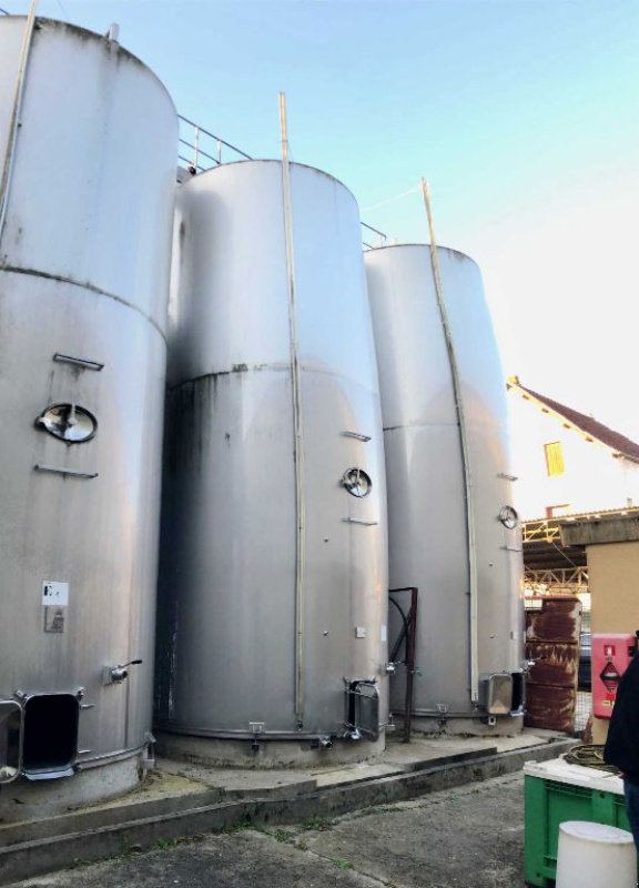 Sonstige Obsttechnik & Weinbautechnik del tipo Sonstige - Cuve inox 304L - Fond plat incliné sur radier -, Gebrauchtmaschine In Monteux (Immagine 2)