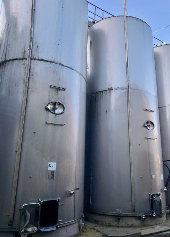 Sonstige Obsttechnik & Weinbautechnik del tipo Sonstige - Cuve inox 304L - Fond plat incliné sur radier -, Gebrauchtmaschine In Monteux (Immagine 3)