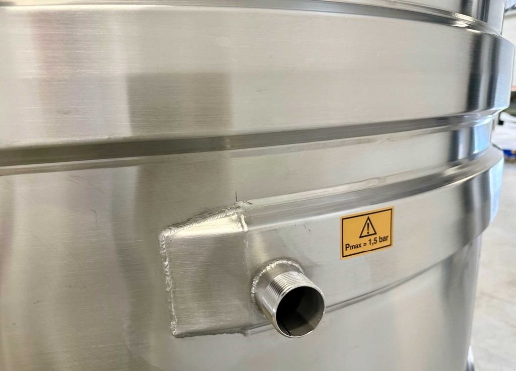 Sonstige Obsttechnik & Weinbautechnik des Typs Sonstige Cuve inox 316L - Circuit serpentin - Fond plat inc, Gebrauchtmaschine in Monteux (Bild 7)