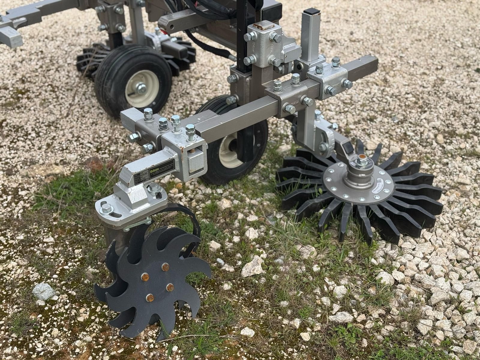 Sonstige Obsttechnik & Weinbautechnik del tipo Sonstige Finger- & Rollhacke, Neumaschine In Harmannsdorf-Rückersdorf (Immagine 8)