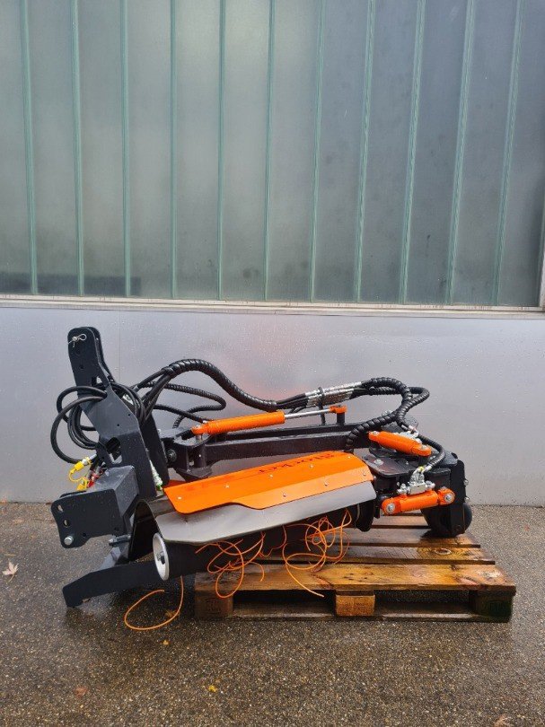 Sonstige Obsttechnik & Weinbautechnik typu Sonstige Geräteträger mit Fadengerät und Krümler einseitig, Vorführmaschine v Wilchingen (Obrázek 2)