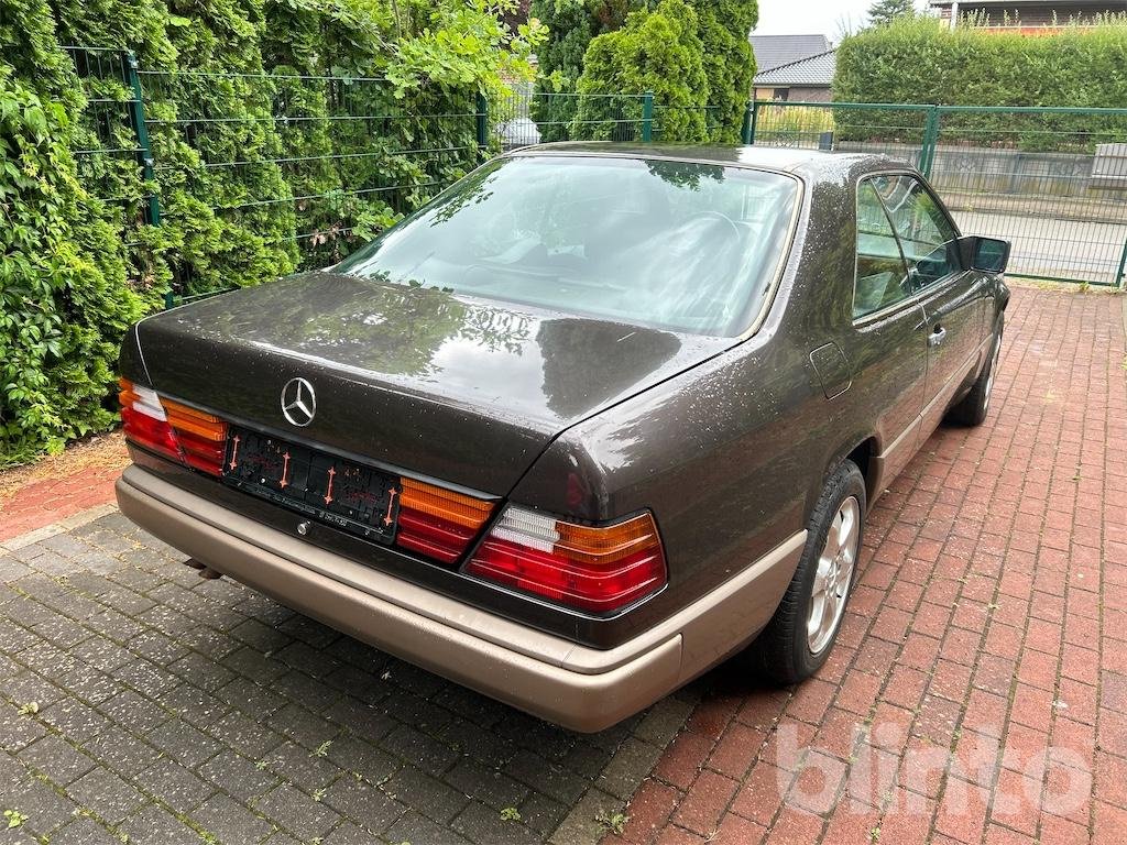 Sonstige Oldtimer des Typs Mercedes-Benz 300 CE, Gebrauchtmaschine in Düsseldorf (Bild 3)