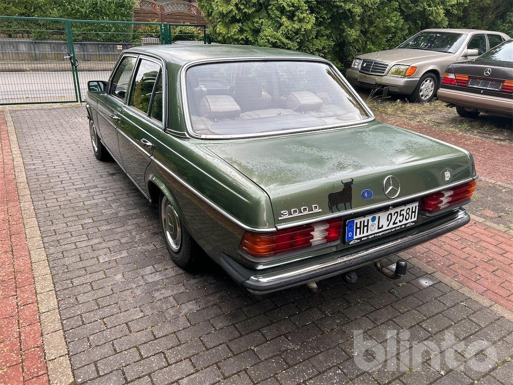 Sonstige Oldtimer des Typs Mercedes-Benz 300 D, Gebrauchtmaschine in Düsseldorf (Bild 4)