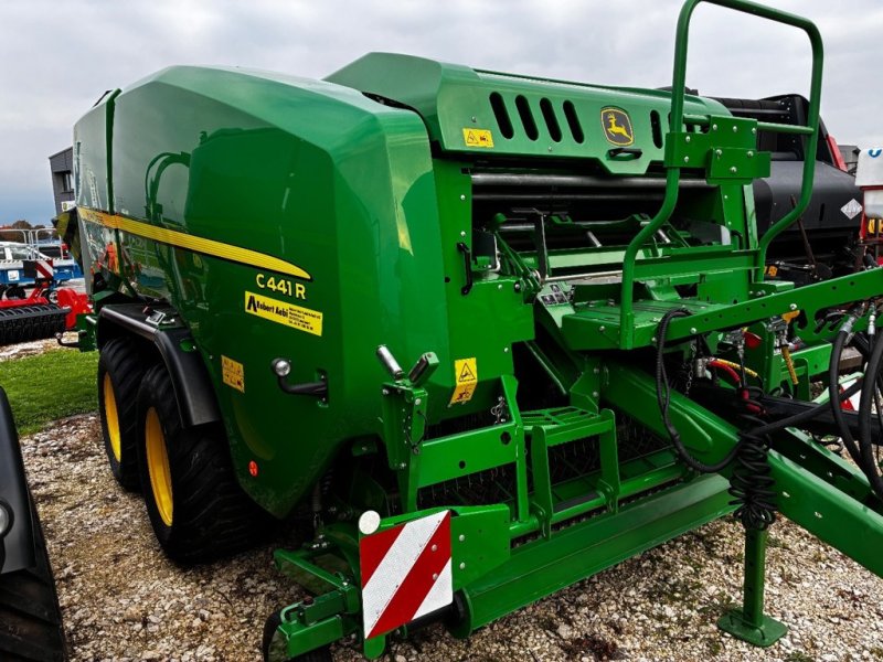 Sonstige Pressen of the type John Deere C441R, Ausstellungsmaschine in Regensdorf (Picture 1)