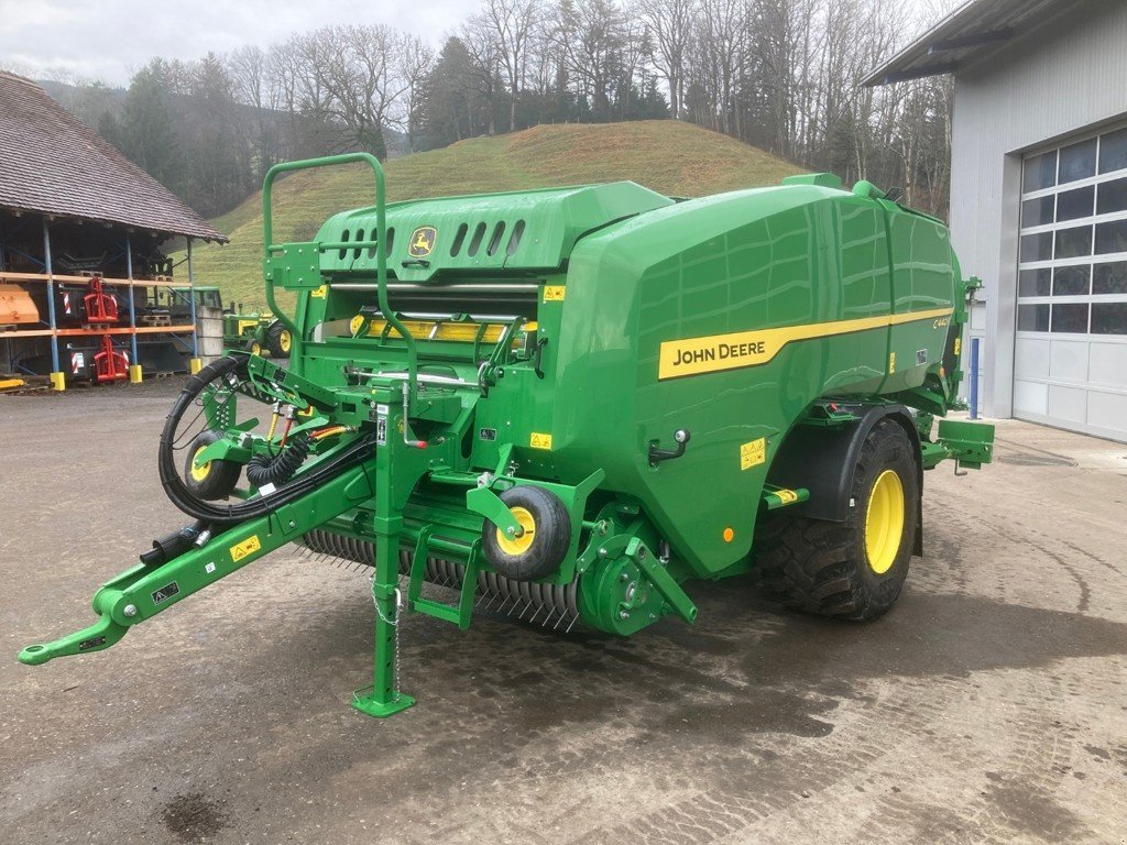 Sonstige Pressen des Typs John Deere C442R, Neumaschine in Eichberg (Bild 3)
