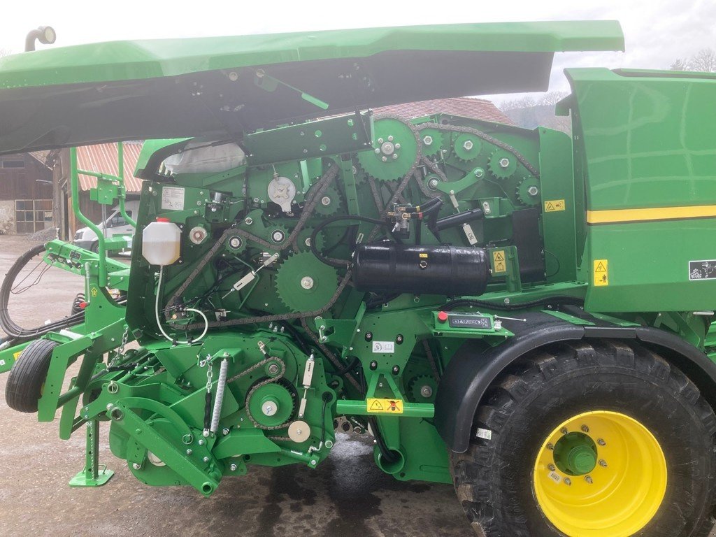 Sonstige Pressen des Typs John Deere C442R, Neumaschine in Eichberg (Bild 9)