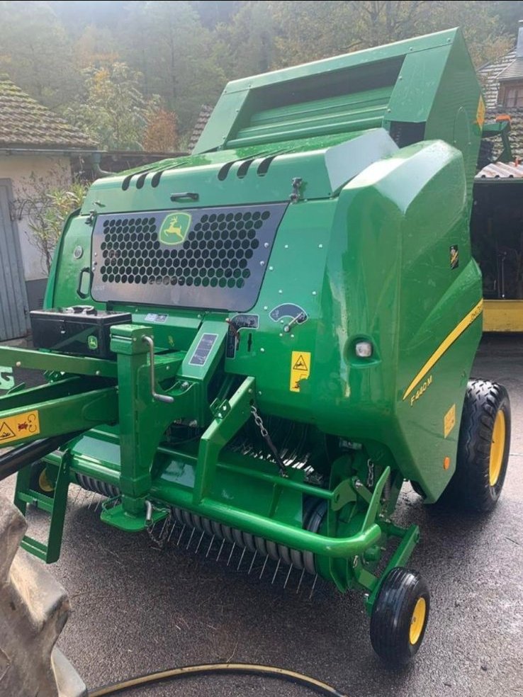 Sonstige Pressen типа John Deere F440 M, Gebrauchtmaschine в Wehr (Фотография 1)
