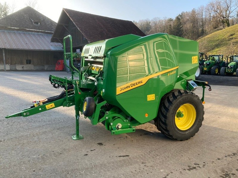 Sonstige Pressen typu John Deere F441R, Ausstellungsmaschine v Eichberg (Obrázek 4)