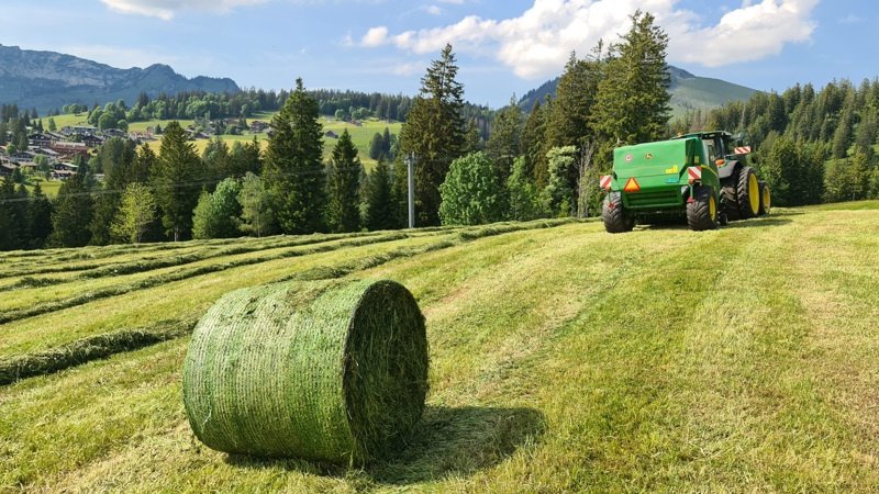 Sonstige Pressen typu John Deere F441R, Vorführmaschine v Altendorf (Obrázek 1)