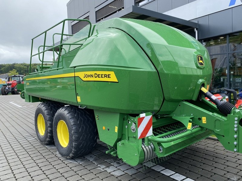 Sonstige Pressen typu John Deere L624, Gebrauchtmaschine v Regensdorf (Obrázek 2)
