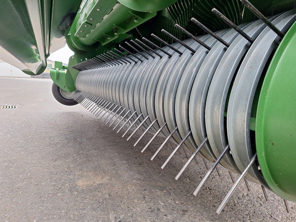 Sonstige Pressen za tip Krone BIG Pack 1290 HDP VC (Gen 5), Gebrauchtmaschine u Chavornay (Slika 4)