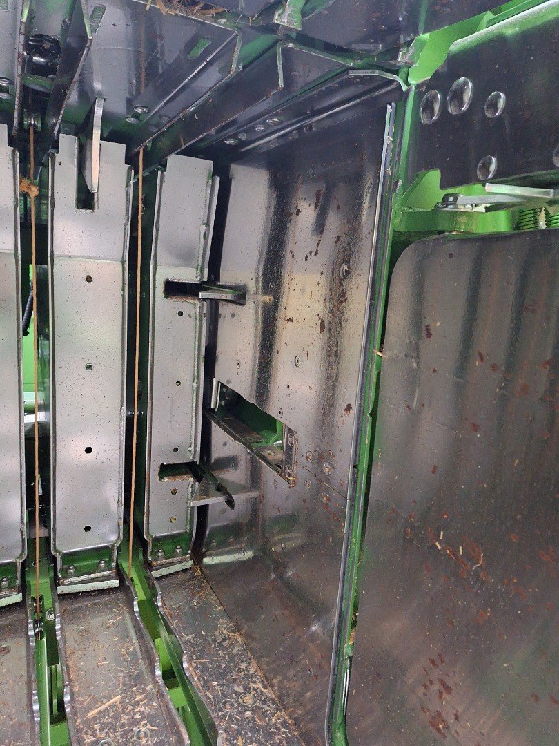 Sonstige Pressen za tip Krone BIG Pack 1290 HDP VC (Gen 5), Gebrauchtmaschine u Chavornay (Slika 9)