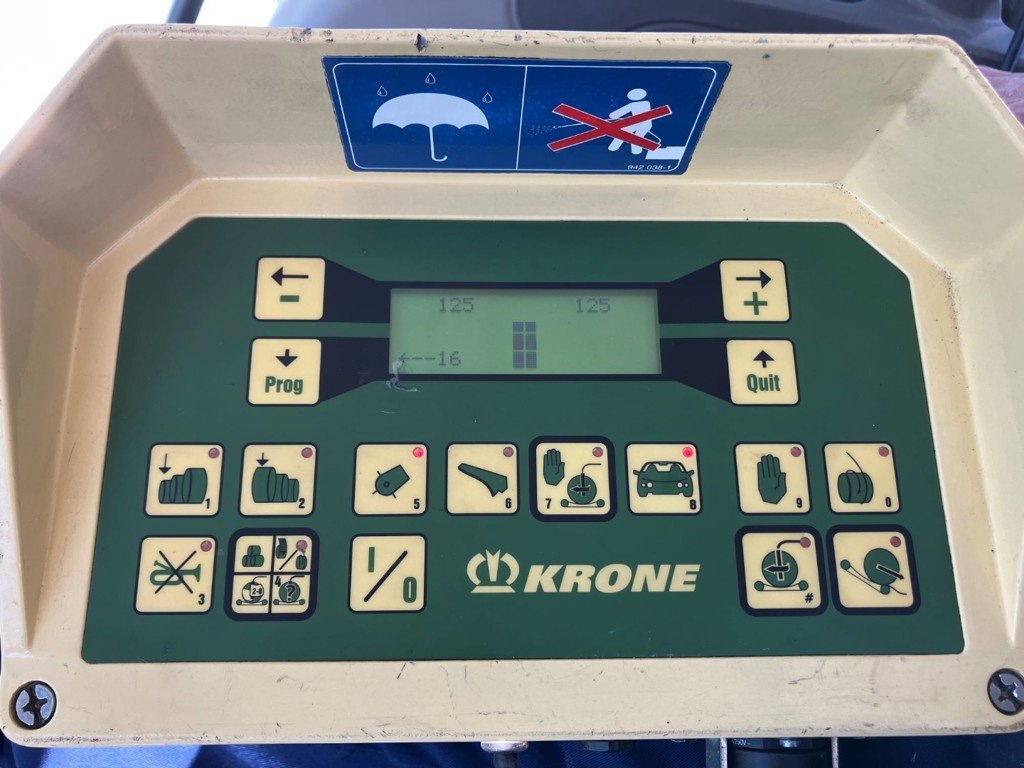 Sonstige Pressen типа Krone Combi Pack MultiCut 1500 V, Gebrauchtmaschine в Schwarzhäusern (Фотография 8)