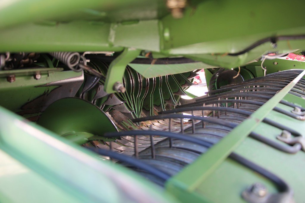 Sonstige Pressen des Typs Krone Comprima CF 155 XC X-treme, Gebrauchtmaschine in Balterswil (Bild 11)