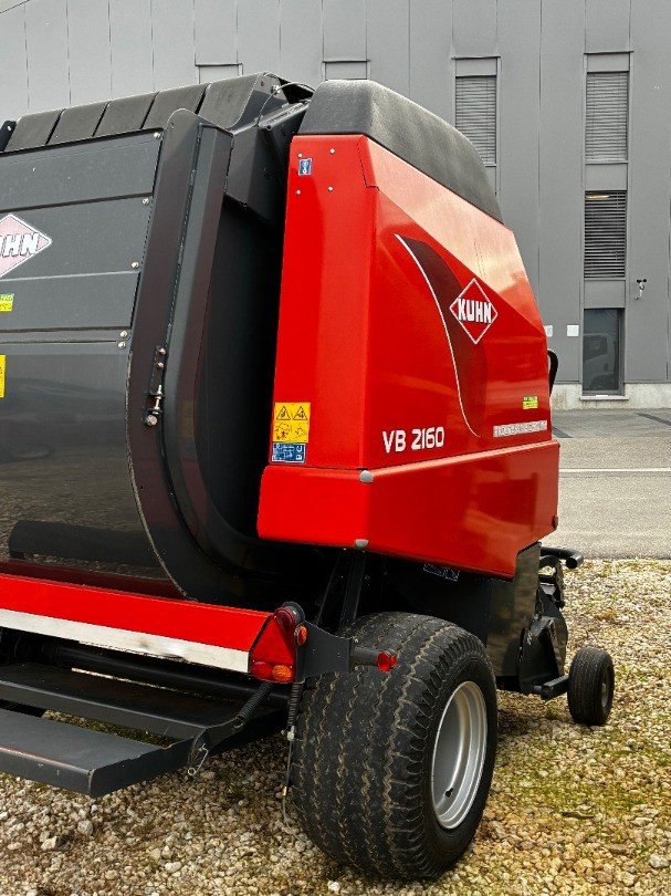 Sonstige Pressen Türe ait Kuhn VB 2160, Gebrauchtmaschine içinde Regensdorf (resim 3)