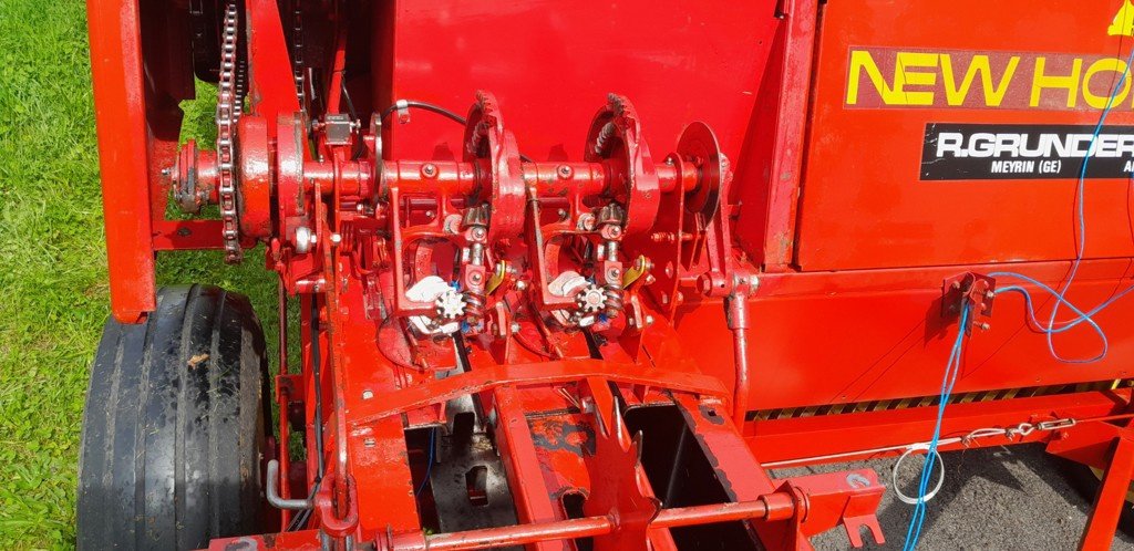 Sonstige Pressen Türe ait New Holland 276B, Gebrauchtmaschine içinde Schaan (resim 3)