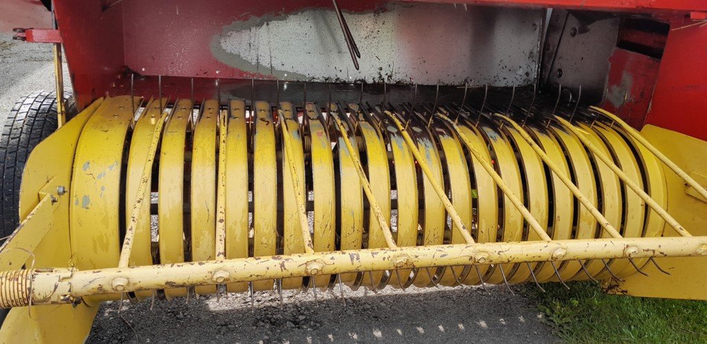 Sonstige Pressen Türe ait New Holland 276B, Gebrauchtmaschine içinde Schaan (resim 5)