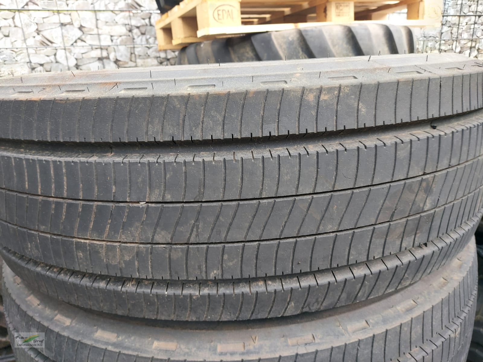 Sonstige Räder & Reifen & Felgen typu Beliebig 235/75R17,5 auf 6loch Felge, Gebrauchtmaschine v Pegnitz-Bronn (Obrázek 2)