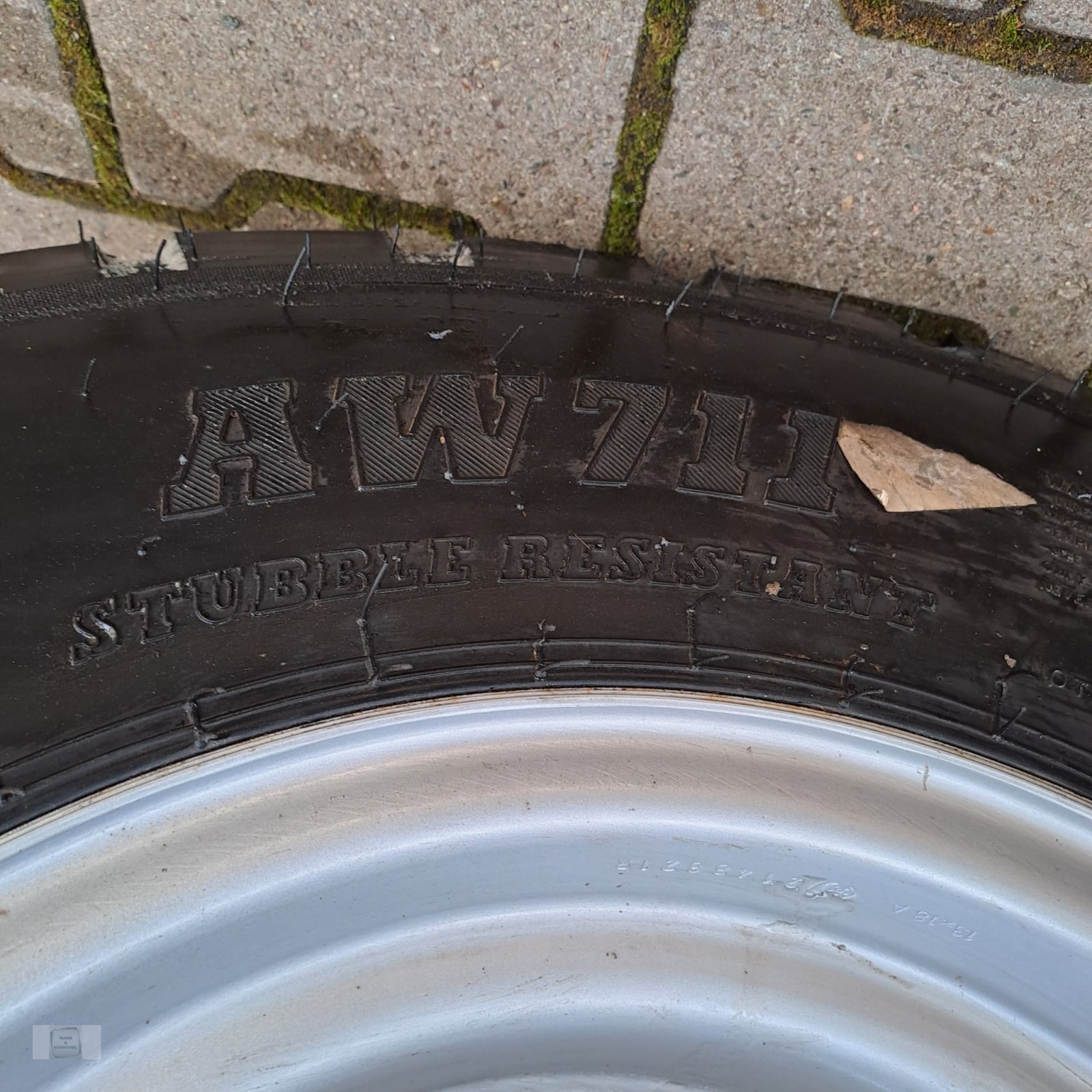 Sonstige Räder & Reifen & Felgen του τύπου BKT 400/60R18AW, Neumaschine σε Gross-Bieberau (Φωτογραφία 3)