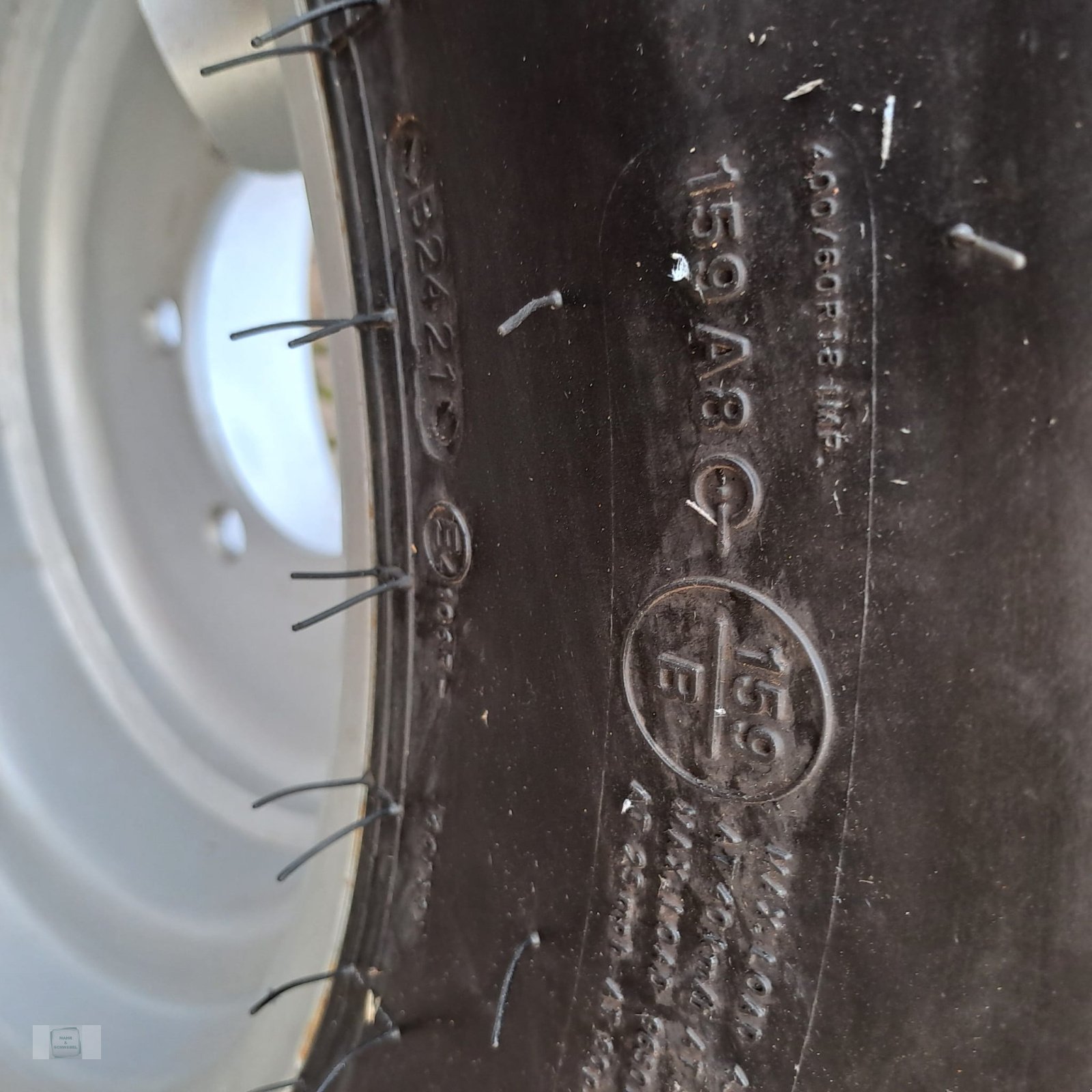 Sonstige Räder & Reifen & Felgen του τύπου BKT 400/60R18AW, Neumaschine σε Gross-Bieberau (Φωτογραφία 5)