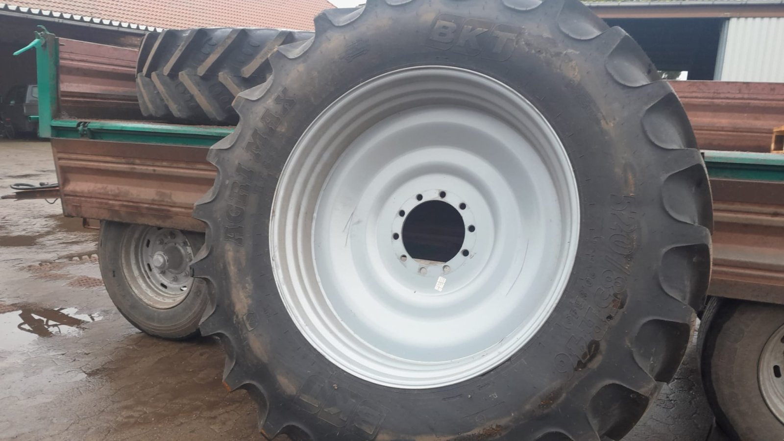 Sonstige Räder & Reifen & Felgen za tip BKT RT855, Gebrauchtmaschine u Klötze (Slika 1)