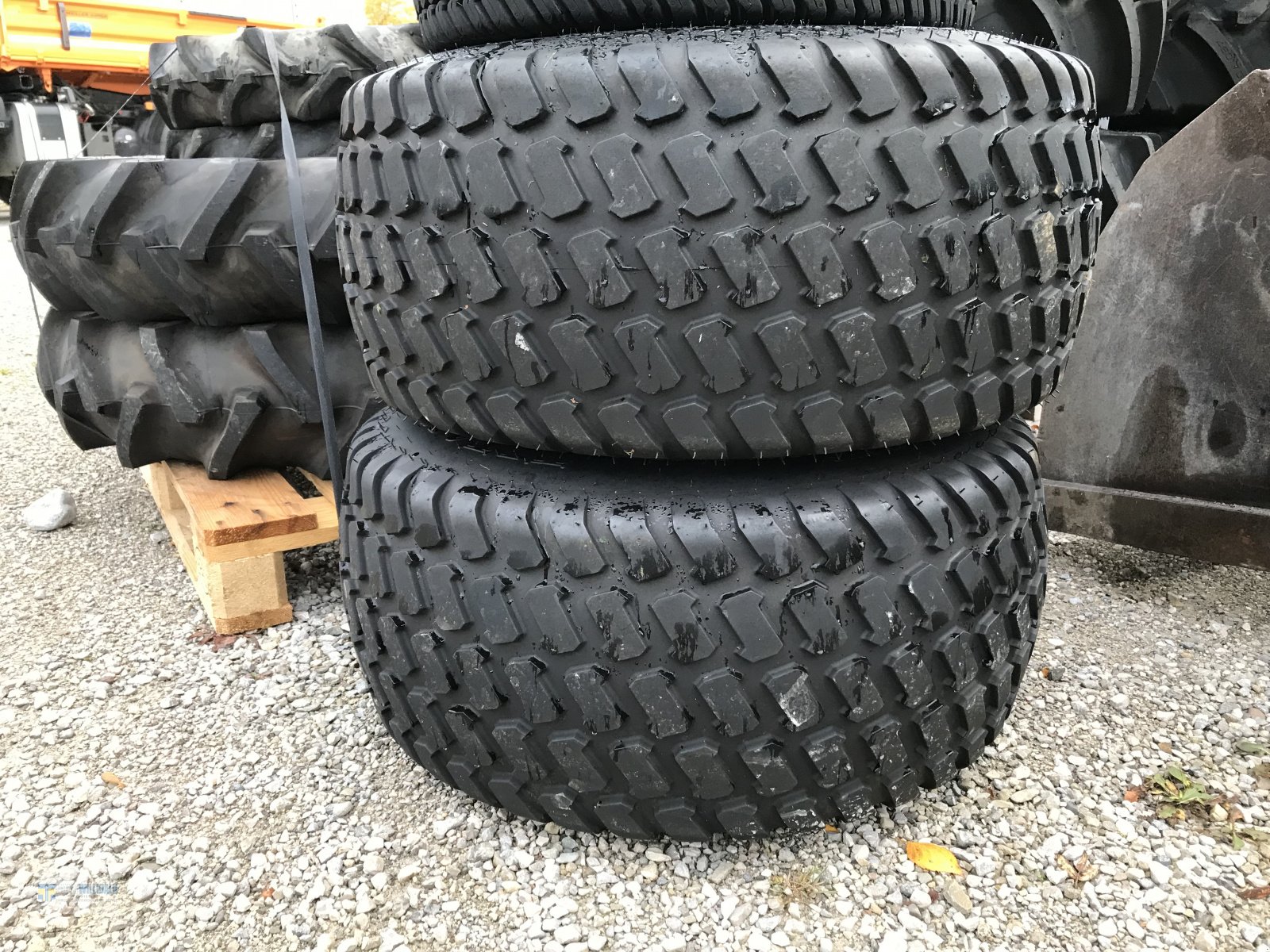 Sonstige Räder & Reifen & Felgen des Typs Carlisle Räder 23x10,5-12 & 31x13,5-15, Gebrauchtmaschine in Wackersberg (Bild 3)