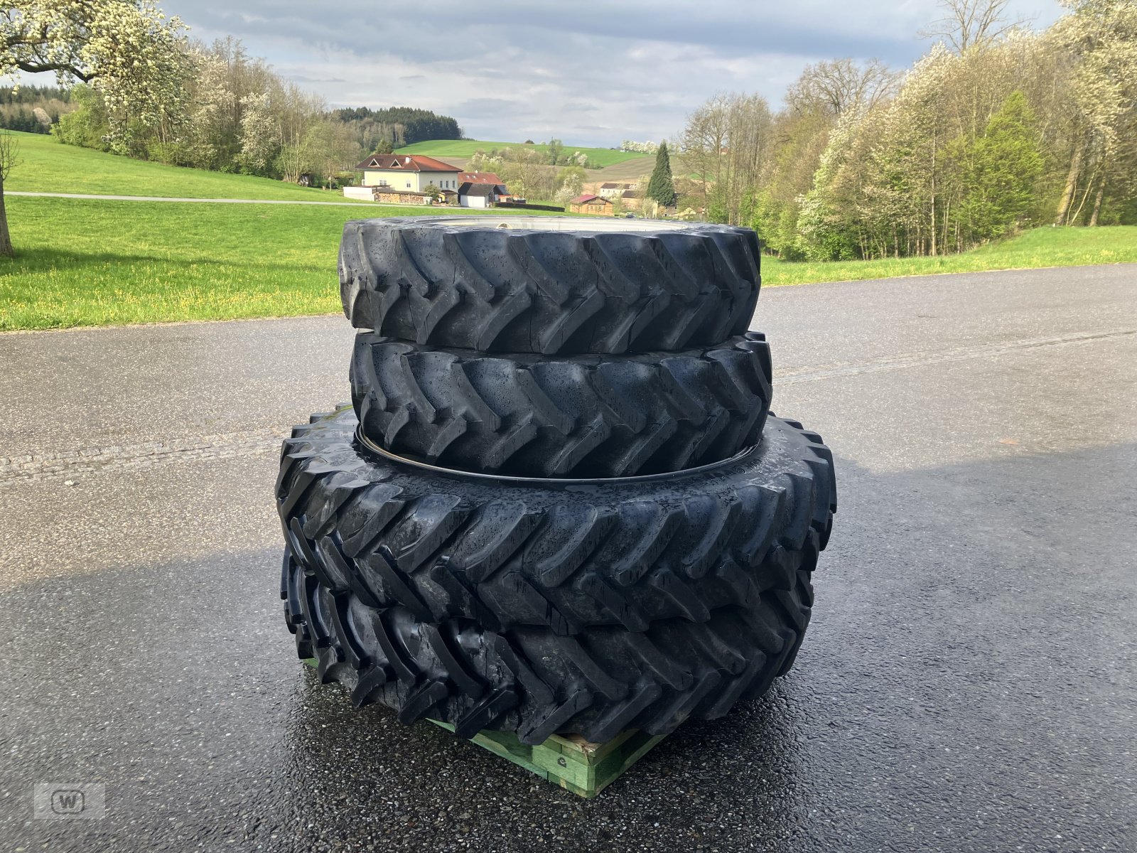 Sonstige Räder & Reifen & Felgen типа Continental 320/85 R32 + 340/85 R46, Gebrauchtmaschine в Zell an der Pram (Фотография 1)