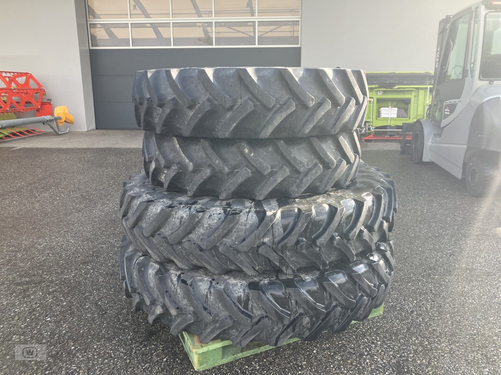 Sonstige Räder & Reifen & Felgen типа Continental 320/85 R32 + 340/85 R46, Gebrauchtmaschine в Zell an der Pram (Фотография 4)