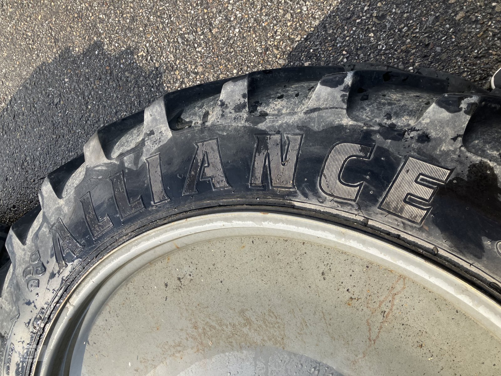 Sonstige Räder & Reifen & Felgen типа Continental 320/85 R32 + 340/85 R46, Gebrauchtmaschine в Zell an der Pram (Фотография 22)