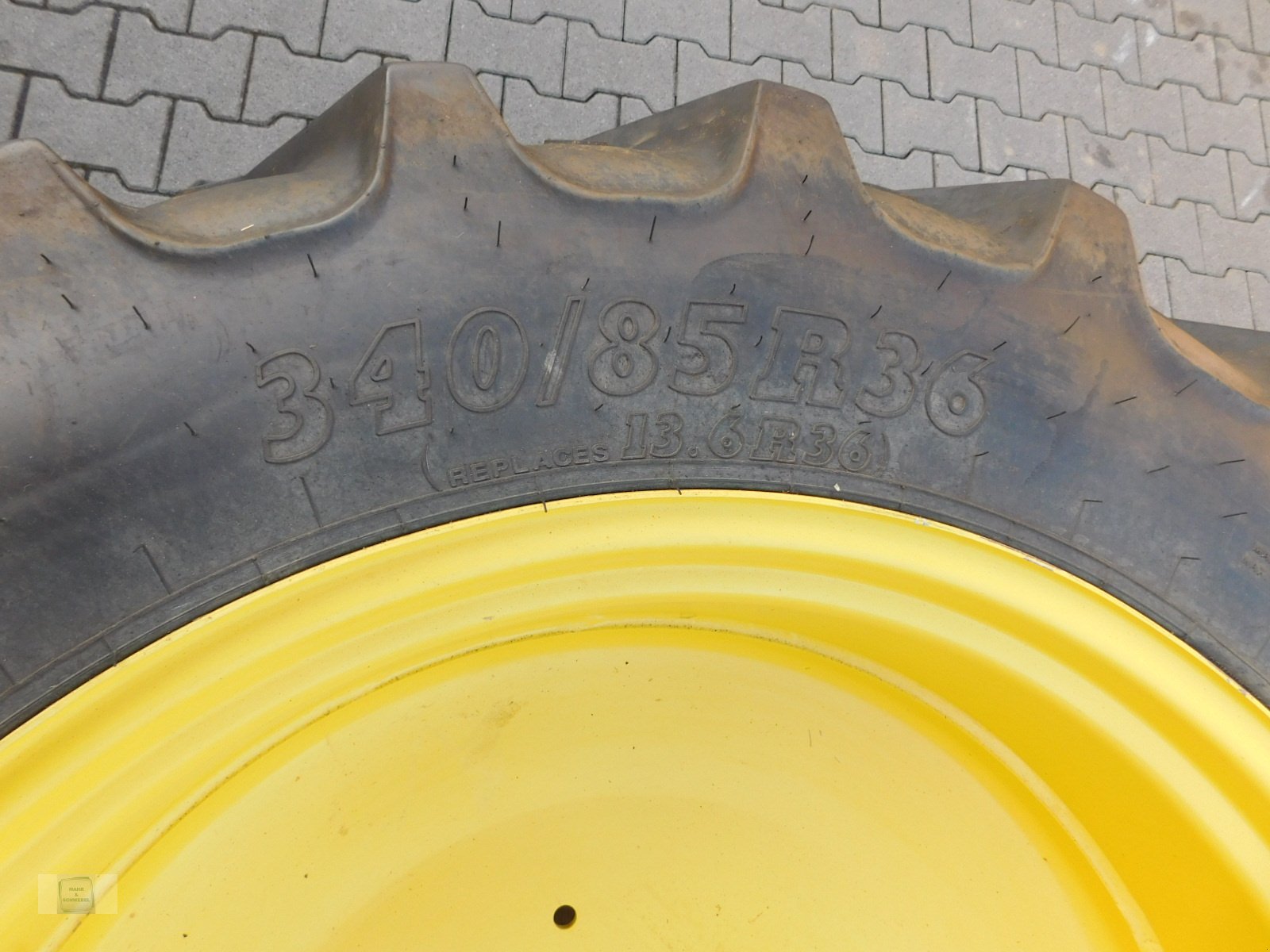 Sonstige Räder & Reifen & Felgen tip GKN 340/85R36 BKT, Gebrauchtmaschine in Gross-Bieberau (Poză 3)