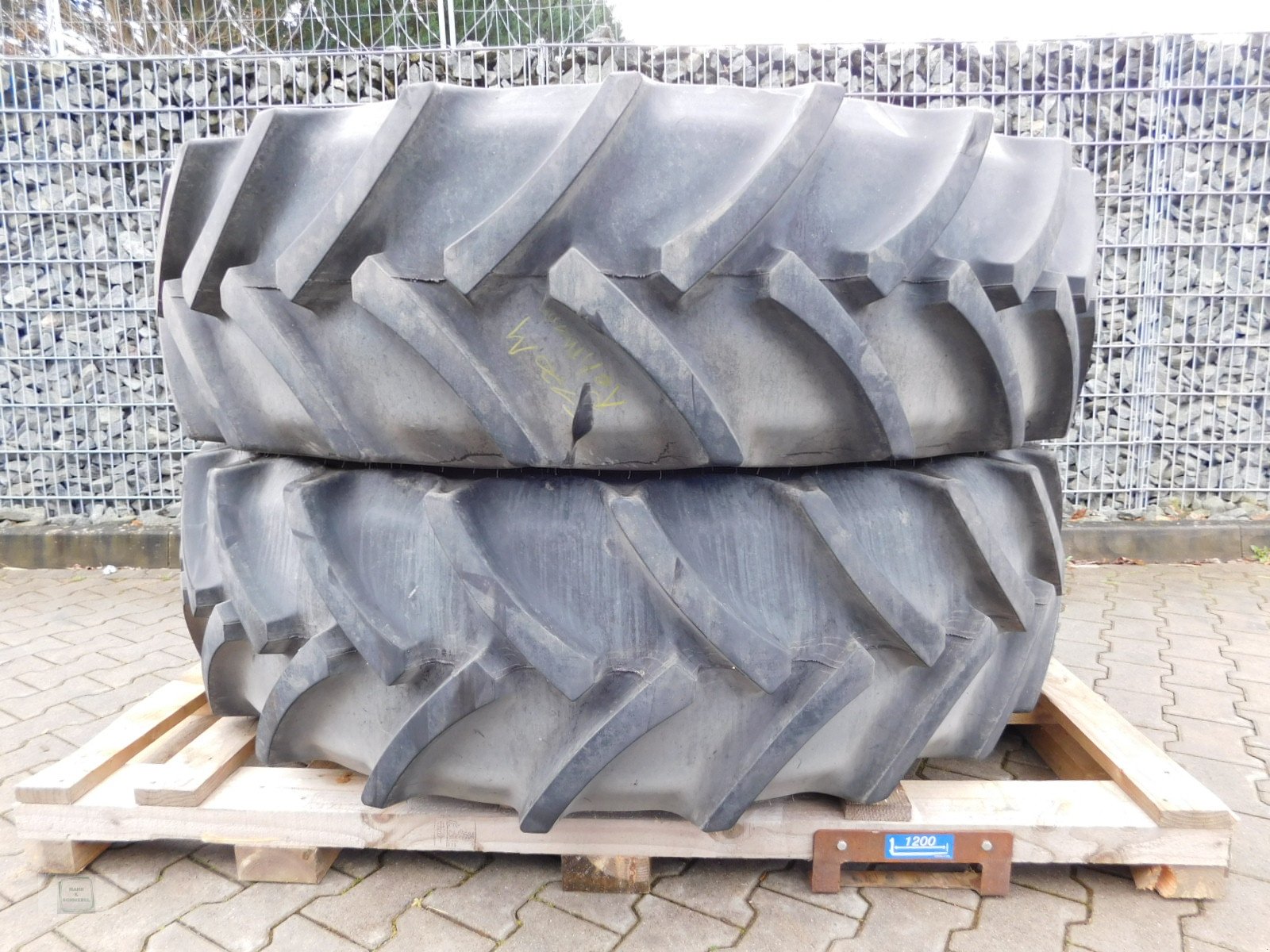 Sonstige Räder & Reifen & Felgen typu GKN 480/70R28, Gebrauchtmaschine v Gross-Bieberau (Obrázok 2)