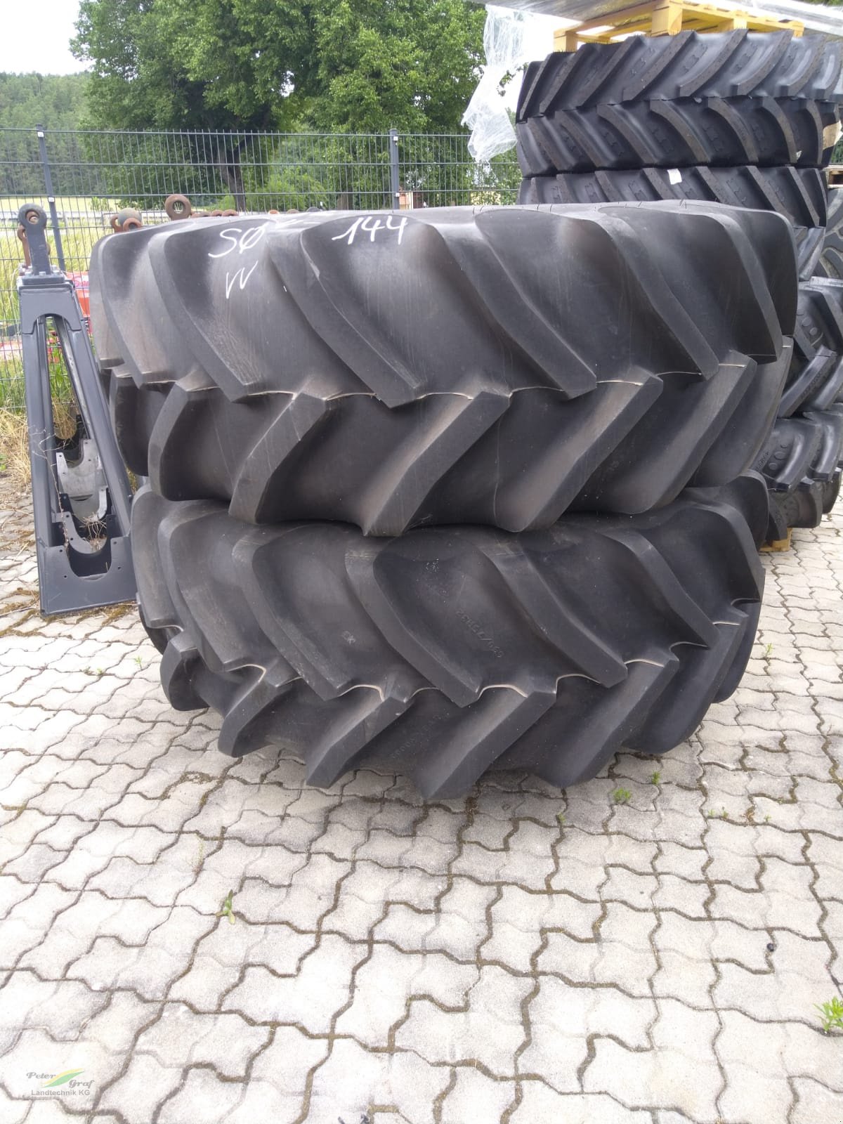 Sonstige Räder & Reifen & Felgen des Typs GoodYear 650/75R32 DT822, Neumaschine in Pegnitz-Bronn (Bild 1)