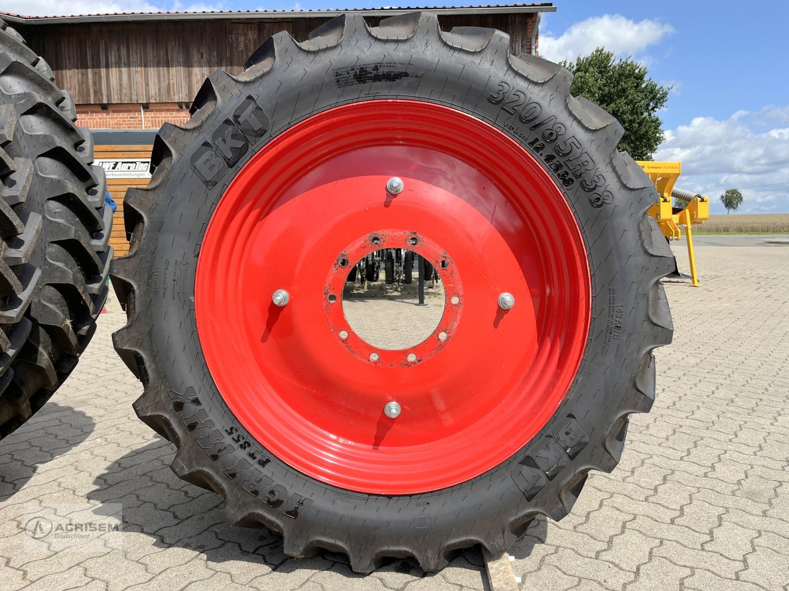 Sonstige Räder & Reifen & Felgen of the type Grasdorf 320/90 R 54, Gebrauchtmaschine in Römstedt (Picture 14)