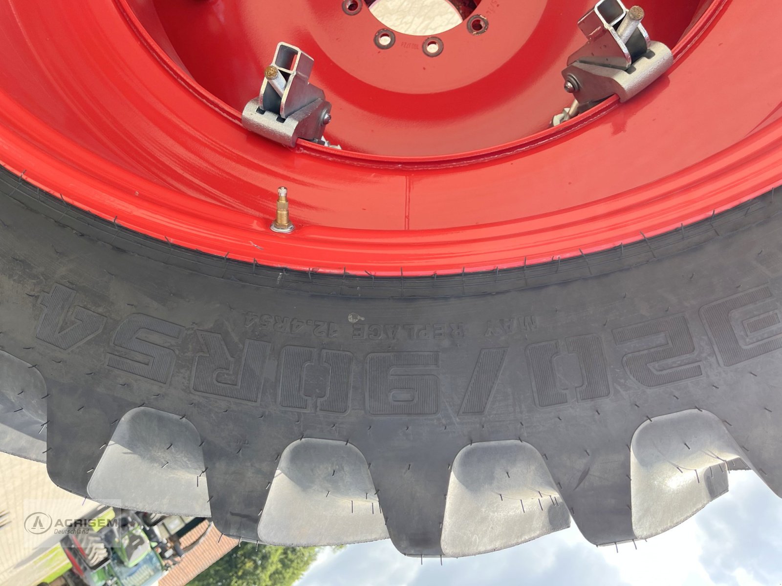 Sonstige Räder & Reifen & Felgen of the type Grasdorf 320/90 R 54, Gebrauchtmaschine in Römstedt (Picture 24)