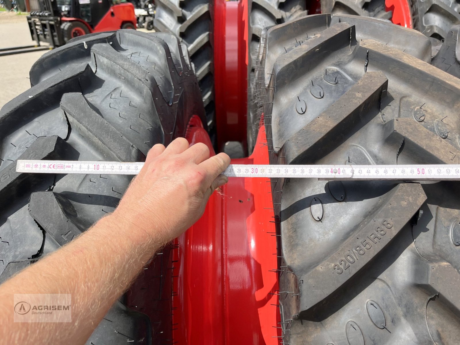 Sonstige Räder & Reifen & Felgen of the type Grasdorf 320/90 R 54, Gebrauchtmaschine in Römstedt (Picture 31)