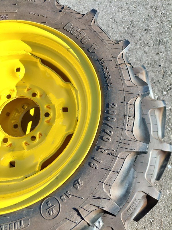 Sonstige Räder & Reifen & Felgen typu Mitas 200/70R16 und 320/70R24, Vorführmaschine v Eichberg (Obrázek 2)