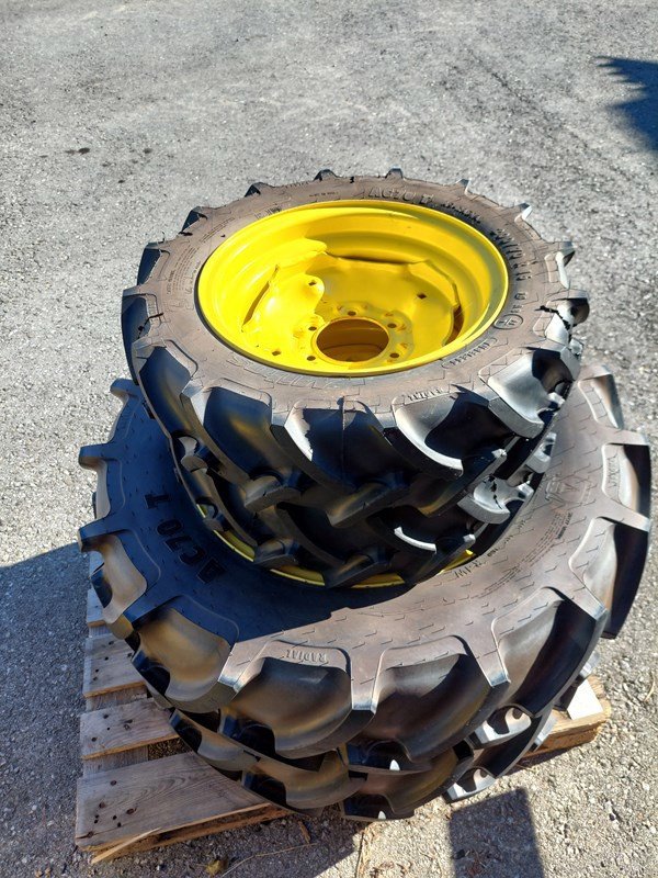 Sonstige Räder & Reifen & Felgen typu Mitas 200/70R16 und 320/70R24, Vorführmaschine v Eichberg (Obrázek 1)