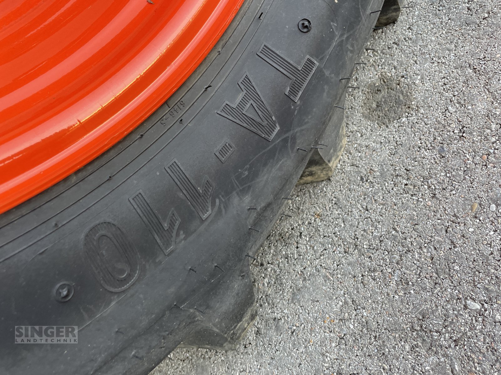 Sonstige Räder & Reifen & Felgen des Typs Petlas Reifen Ackerreifen für Kubota L1-522 280/70R18 380/70R28, Neumaschine in Biessenhofen (Bild 4)