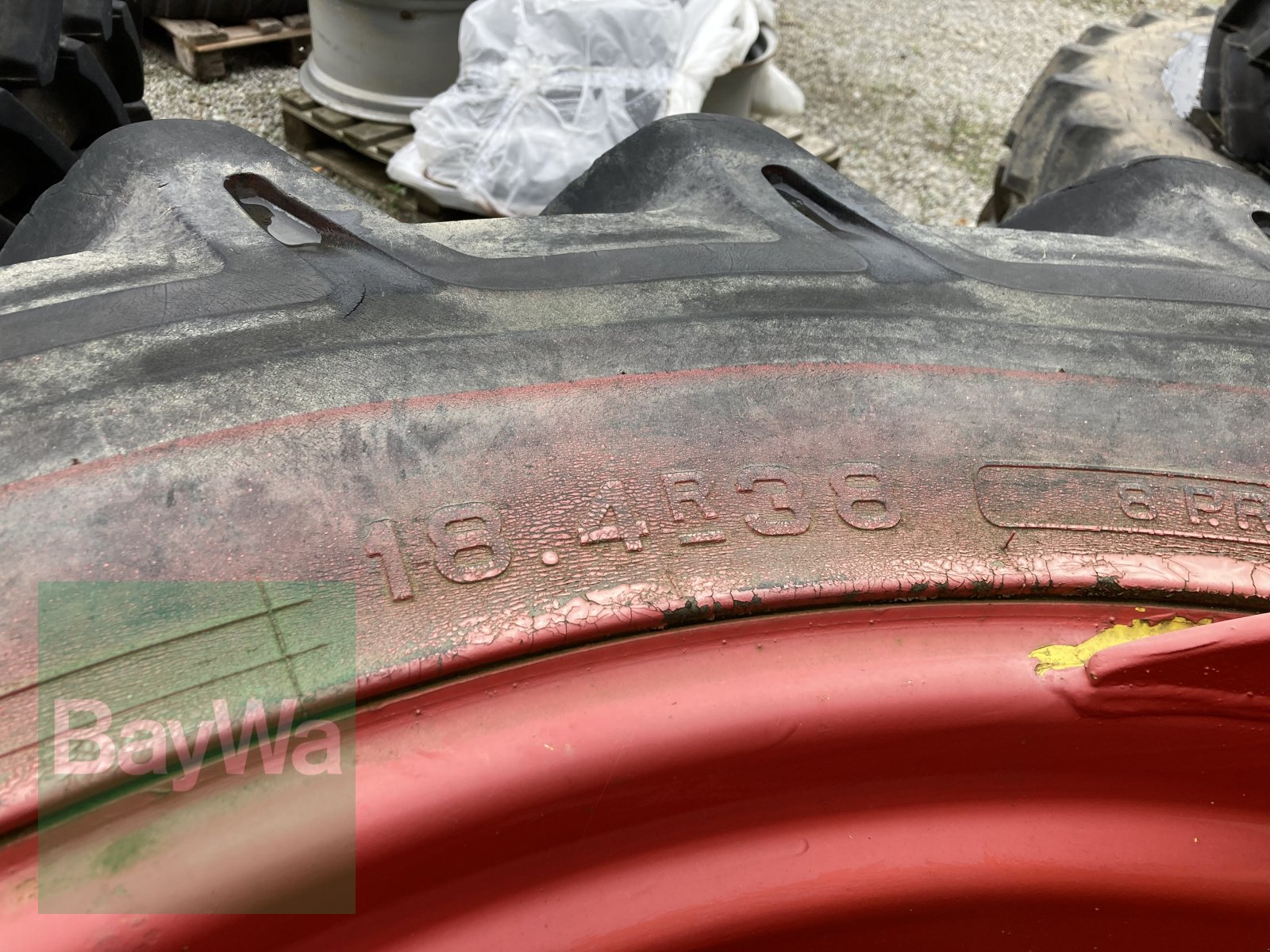 Sonstige Räder & Reifen & Felgen van het type Pirelli 18.4 R38 mit Kock Kupplung, Gebrauchtmaschine in Giebelstadt (Foto 3)