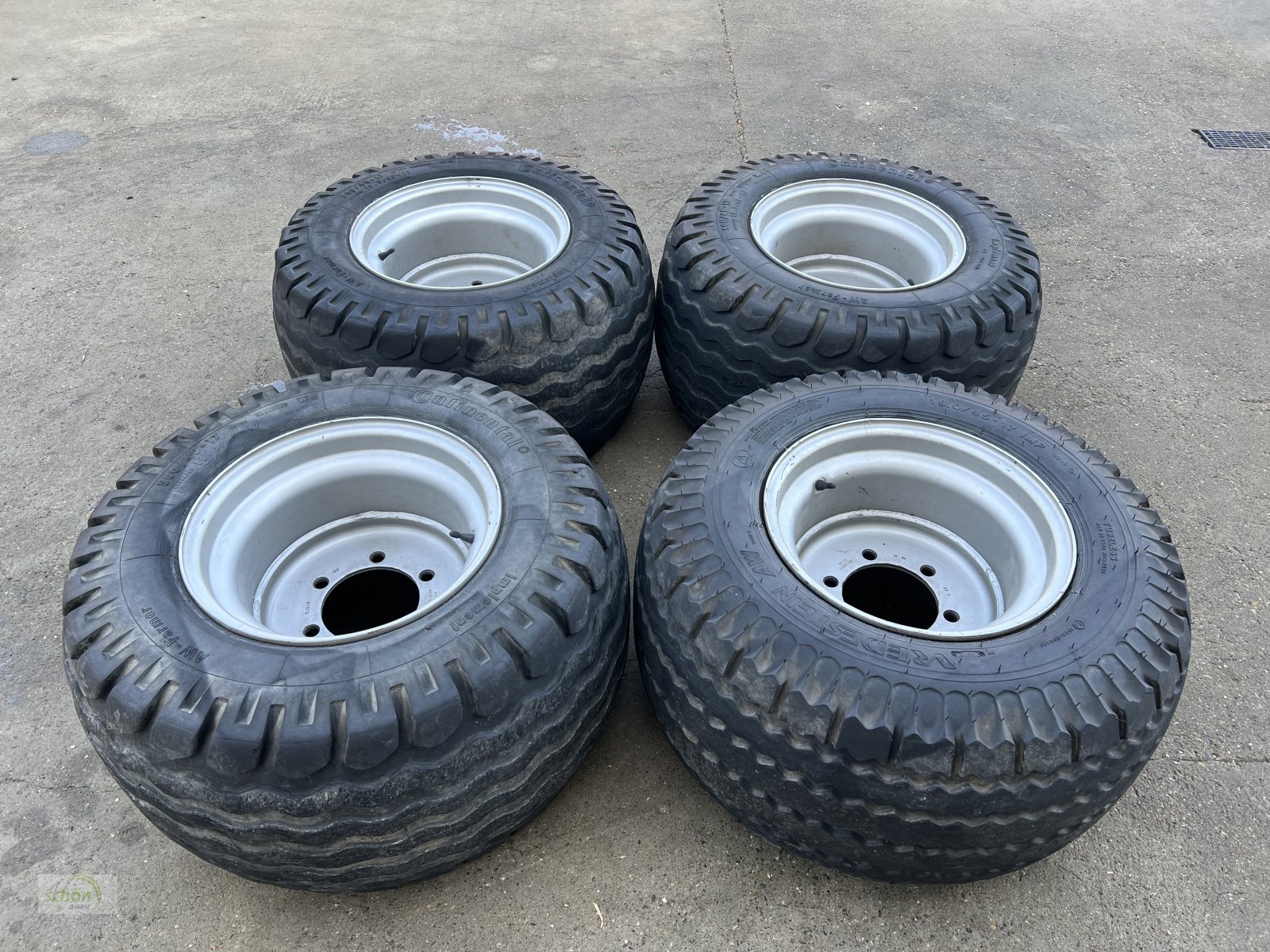 Sonstige Räder & Reifen & Felgen типа Sonstige 4 Kompletträder mit Reifen 19.0/45-17 auf 6-Loch ET 0 Felgen, Gebrauchtmaschine в Burgrieden (Фотография 1)