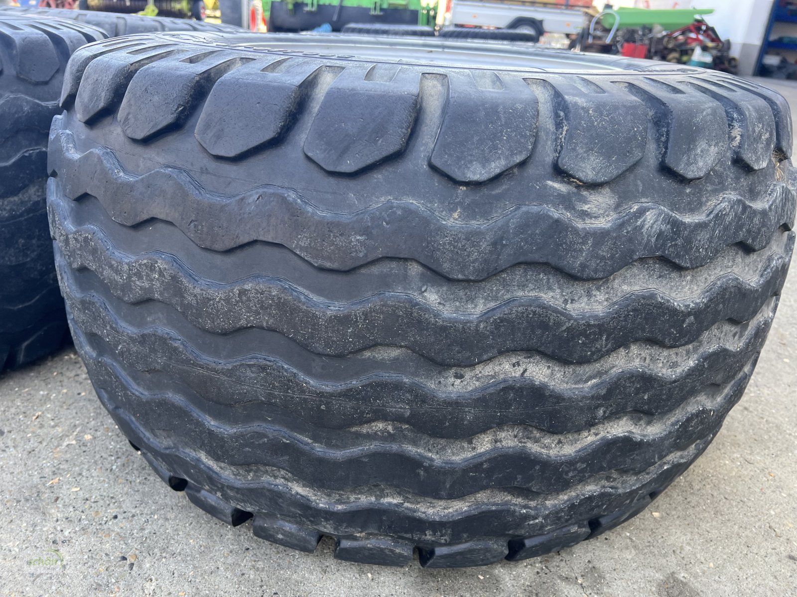 Sonstige Räder & Reifen & Felgen типа Sonstige 4 Kompletträder mit Reifen 19.0/45-17 auf 6-Loch ET 0 Felgen, Gebrauchtmaschine в Burgrieden (Фотография 4)