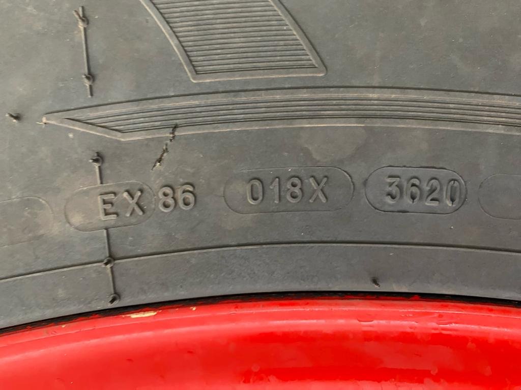 Sonstige Räder & Reifen & Felgen del tipo Sonstige 650/75 R38-600/65 R28 MachXbib, Gebrauchtmaschine In Obersfeld (Immagine 6)