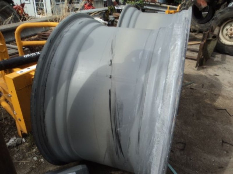 Sonstige Räder & Reifen & Felgen des Typs Titan JANTE  23 X 38, Gebrauchtmaschine in MOULLE (Bild 3)