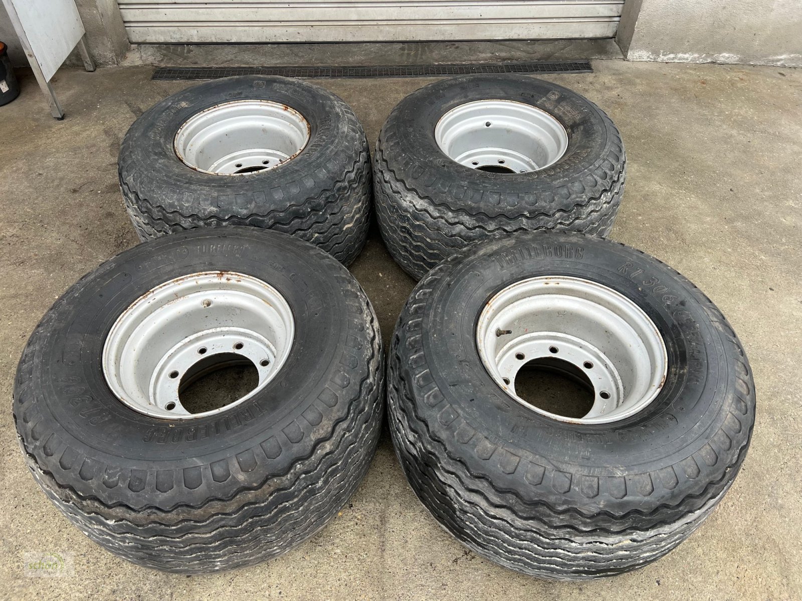 Sonstige Räder & Reifen & Felgen des Typs Trelleborg 4 Kompletträder mit Reifen 555/45-17 auf 8-Loch ET0 Felgen, Gebrauchtmaschine in Burgrieden (Bild 2)