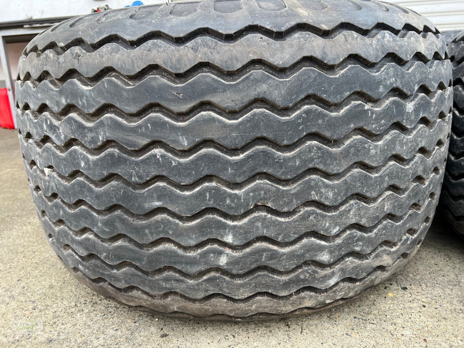 Sonstige Räder & Reifen & Felgen des Typs Trelleborg 4 Kompletträder mit Reifen 555/45-17 auf 8-Loch ET0 Felgen, Gebrauchtmaschine in Burgrieden (Bild 14)