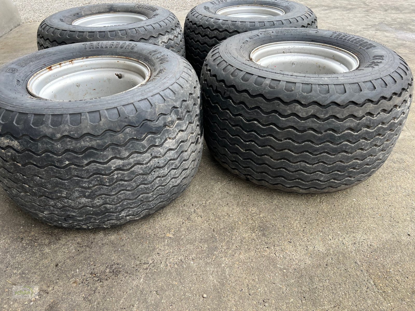 Sonstige Räder & Reifen & Felgen des Typs Trelleborg 4 Kompletträder mit Reifen 555/45-17 auf 8-Loch ET0 Felgen, Gebrauchtmaschine in Burgrieden (Bild 18)