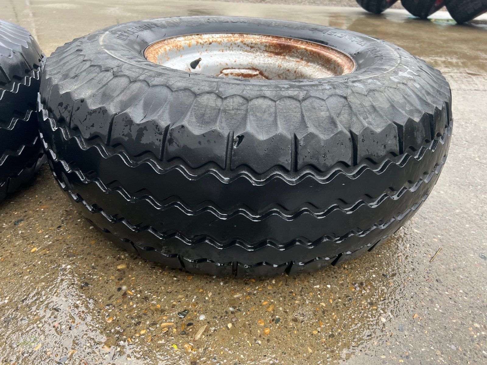 Sonstige Räder & Reifen & Felgen typu Vredestein 2 Kompletträder mit Reifen 11.5/80-15.3 auf 6-Loch ET -10 Felgen, Gebrauchtmaschine v Burgrieden (Obrázok 4)