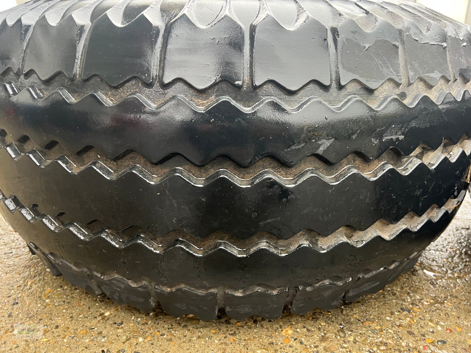 Sonstige Räder & Reifen & Felgen типа Vredestein 2 Kompletträder mit Reifen 15.0/55-17 auf 6-Loch ET0 Felgen, Gebrauchtmaschine в Burgrieden (Фотография 5)