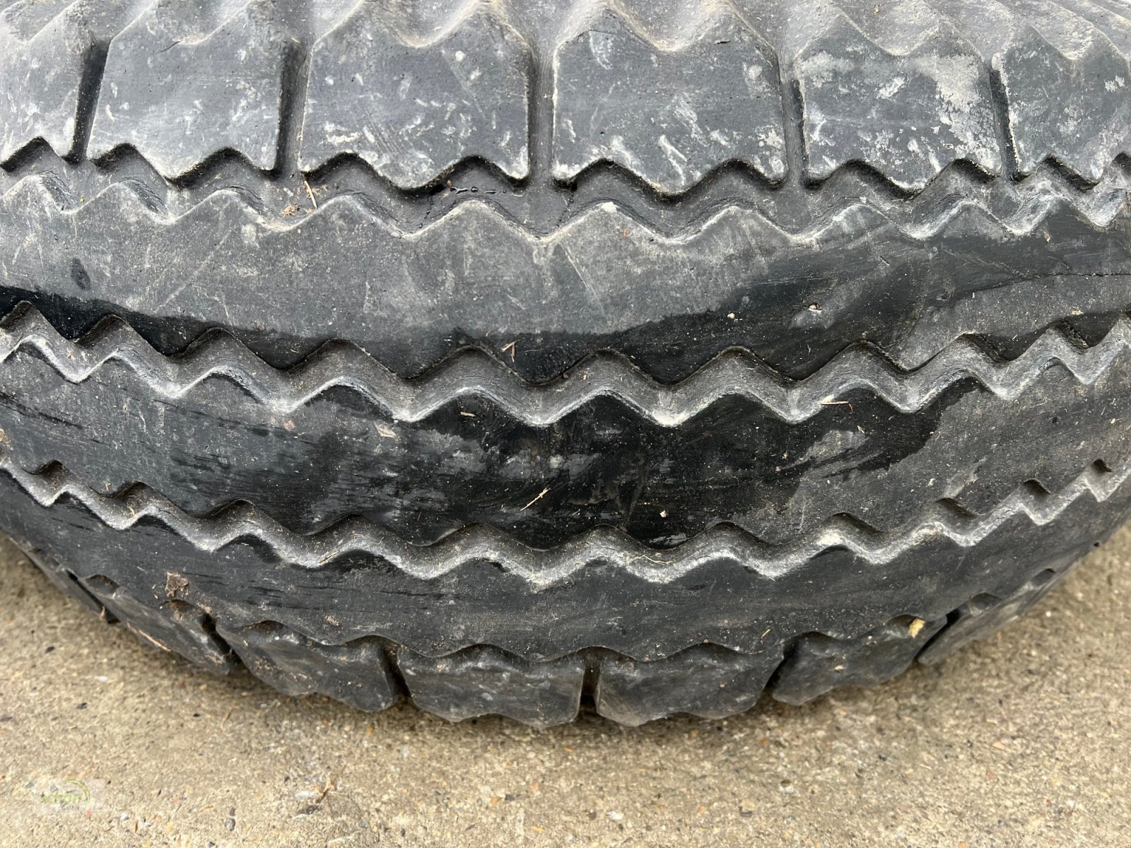 Sonstige Räder & Reifen & Felgen des Typs Vredestein 4 Kompletträder mit Reifen 13.0/75-16 auf 6-Loch ET0 Felgen, Gebrauchtmaschine in Burgrieden (Bild 9)